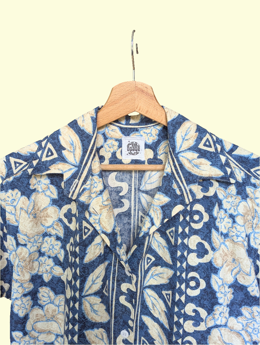 Chemisette à motifs bleue et beige